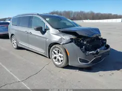 2C4RC1BG5JR204623 2018 CHRYSLER PACIFICA