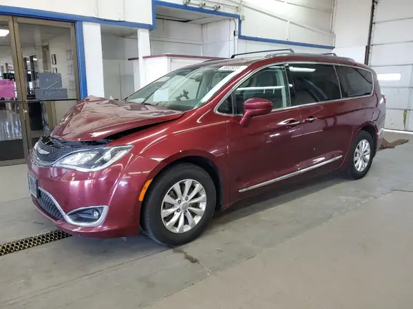 2C4RC1BG5JR211233 2018 CHRYSLER PACIFICA - Image 1