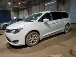 2C4RC1BG5JR226993 2018 CHRYSLER PACIFICA