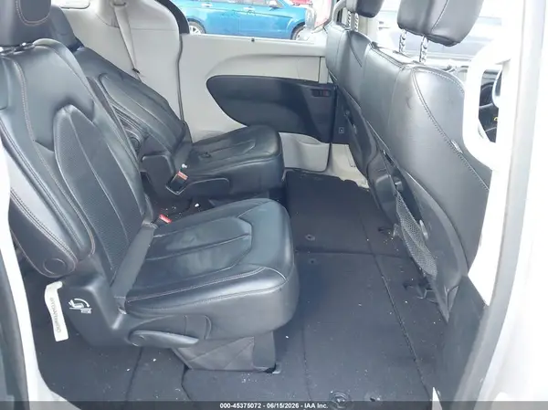 2C4RC1BG5JR233457 2018 CHRYSLER PACIFICA - Image 8