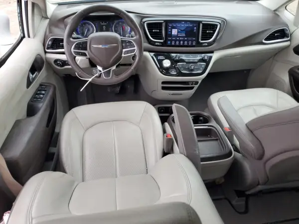 2C4RC1BG5JR233734 2018 CHRYSLER PACIFICA - Image 8