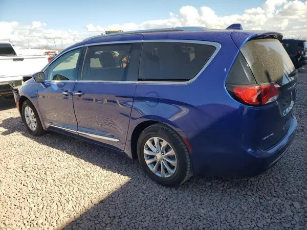 2C4RC1BG5JR234219 2018 CHRYSLER PACIFICA - Image 2