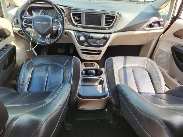 2C4RC1BG5JR234799 2018 CHRYSLER PACIFICA - Image 8