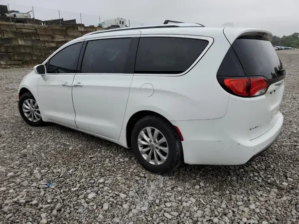2C4RC1BG5JR246225 2018 CHRYSLER PACIFICA - Image 2