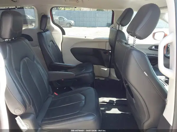 2C4RC1BG5JR257337 2018 CHRYSLER PACIFICA - Image 8