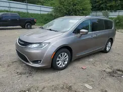 2C4RC1BG5JR258827 2018 CHRYSLER PACIFICA
