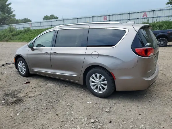 2C4RC1BG5JR258827 2018 CHRYSLER PACIFICA - Image 2