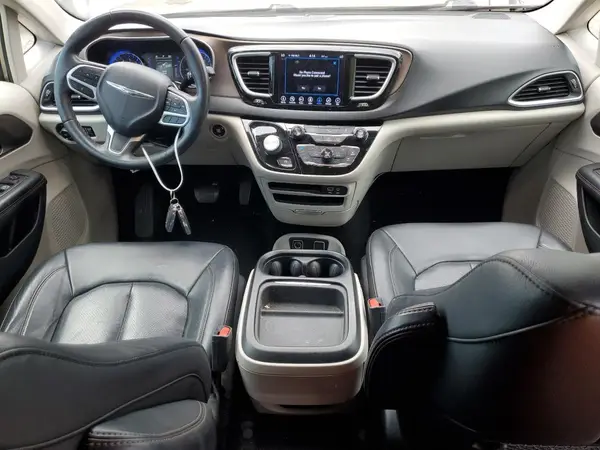 2C4RC1BG5JR258827 2018 CHRYSLER PACIFICA - Image 8