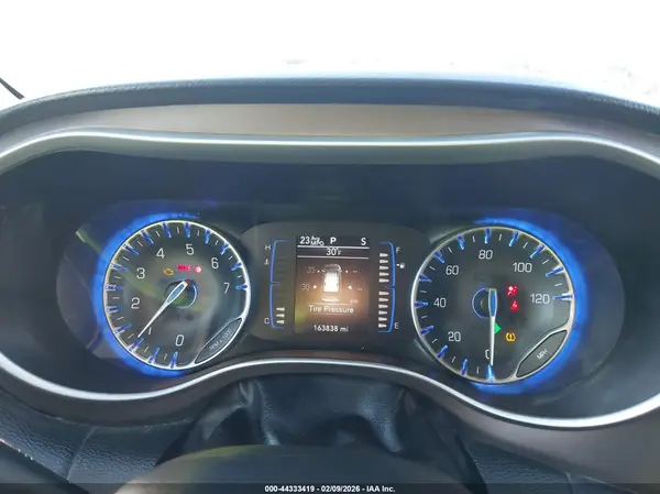 2C4RC1BG5JR270413 2018 CHRYSLER PACIFICA - Image 7