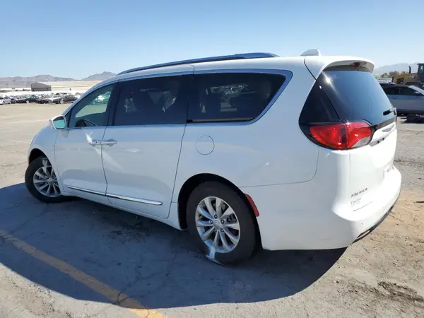 2C4RC1BG5JR305662 2018 CHRYSLER PACIFICA - Image 2