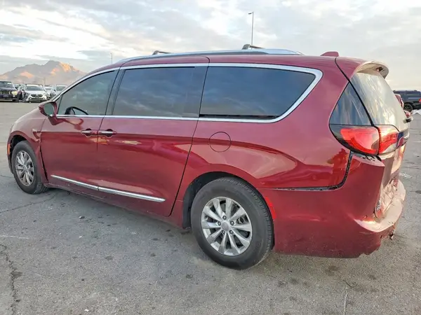 2C4RC1BG5JR306679 2018 CHRYSLER PACIFICA - Image 2
