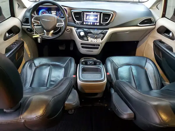 2C4RC1BG5JR306679 2018 CHRYSLER PACIFICA - Image 8