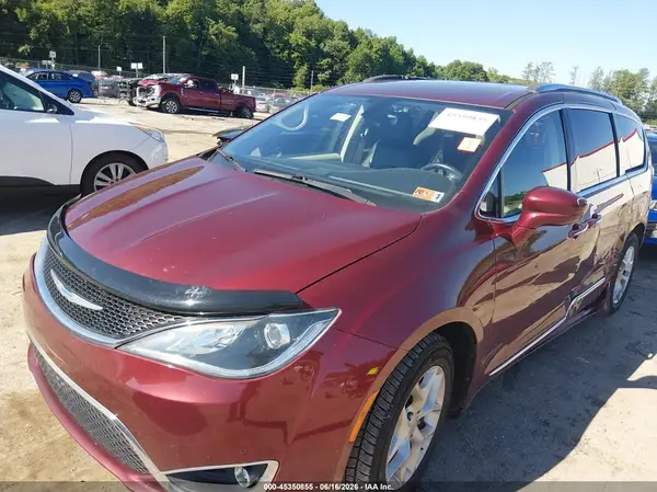 2C4RC1BG5JR310473 2018 CHRYSLER PACIFICA - Image 2