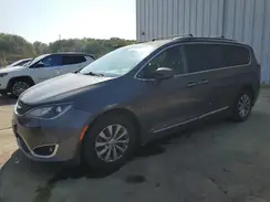 2C4RC1BG5JR317889 2018 CHRYSLER PACIFICA