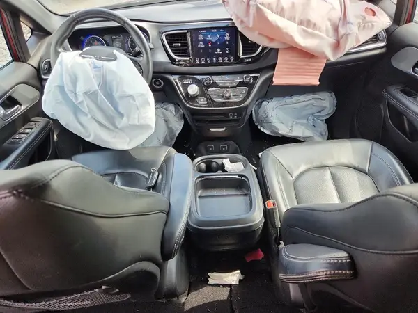 2C4RC1BG5JR320954 2018 CHRYSLER PACIFICA - Image 8