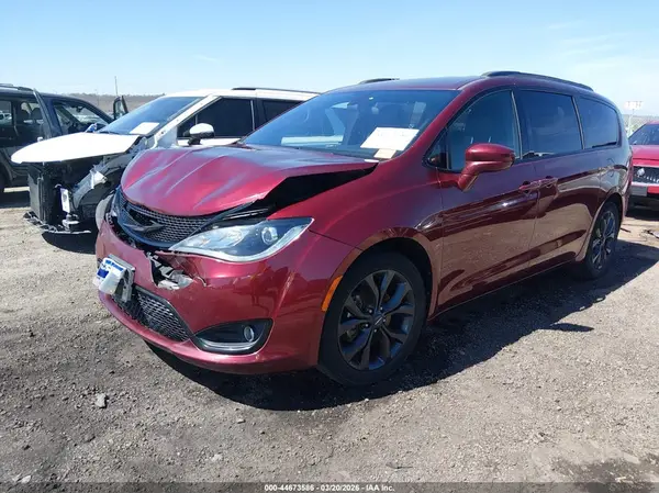 2C4RC1BG5JR322316 2018 CHRYSLER PACIFICA - Image 2
