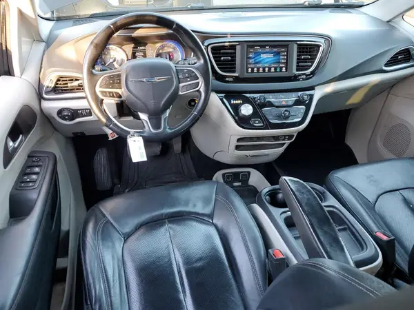 2C4RC1BG5JR322770 2018 CHRYSLER PACIFICA - Image 8