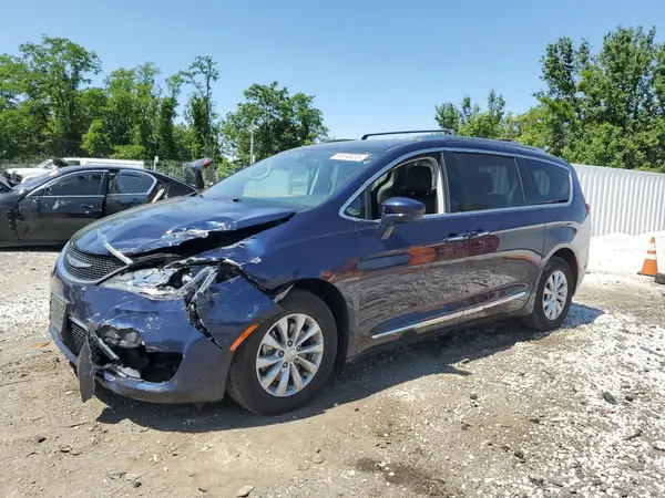 2C4RC1BG5JR352786 2018 CHRYSLER PACIFICA - Image 1