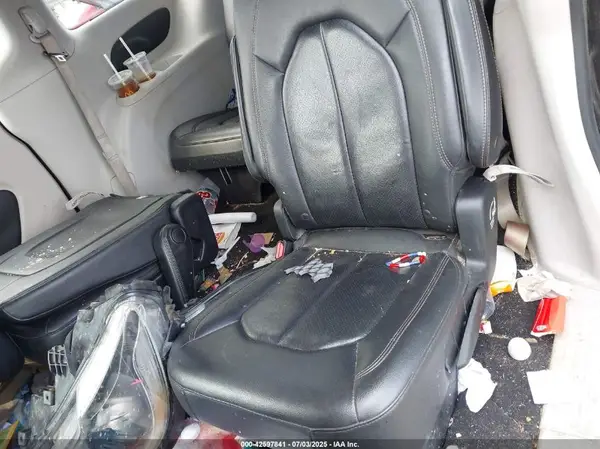 2C4RC1BG5JR354067 2018 CHRYSLER PACIFICA - Image 8