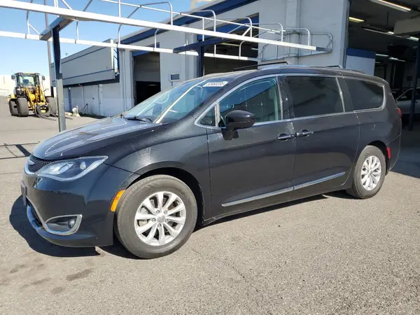 2C4RC1BG5KR537728 2019 CHRYSLER PACIFICA - Image 1