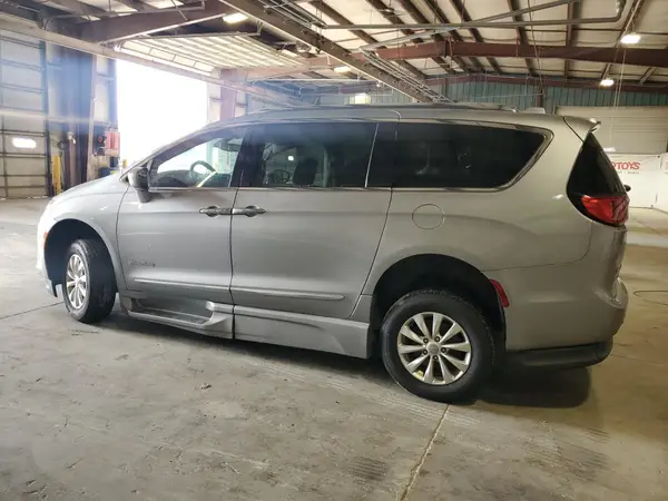 2C4RC1BG5KR560314 2019 CHRYSLER PACIFICA - Image 2