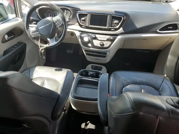 2C4RC1BG5KR561088 2019 CHRYSLER PACIFICA - Image 8