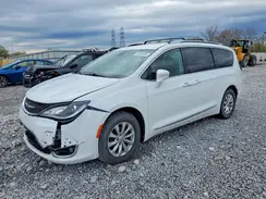 2C4RC1BG5KR561639 2019 CHRYSLER PACIFICA