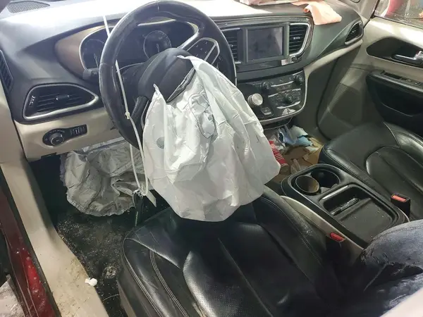 2C4RC1BG5KR598335 2019 CHRYSLER PACIFICA - Image 8