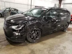 2C4RC1BG5KR609236 2019 CHRYSLER PACIFICA