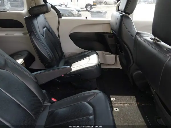 2C4RC1BG5KR613304 2019 CHRYSLER PACIFICA - Image 8