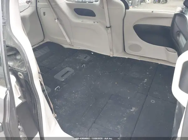 2C4RC1BG5KR613450 2019 CHRYSLER PACIFICA - Image 8