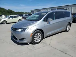2C4RC1BG5KR625761 2019 CHRYSLER PACIFICA