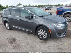 2C4RC1BG5KR625890 2019 CHRYSLER PACIFICA