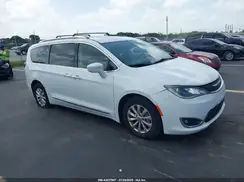 2C4RC1BG5KR627008 2019 CHRYSLER PACIFICA