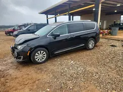 2C4RC1BG5KR650417 2019 CHRYSLER PACIFICA