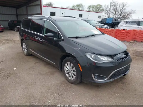 2C4RC1BG5KR651535 2019 CHRYSLER PACIFICA - Image 1
