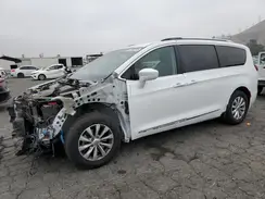 2C4RC1BG5KR651809 2019 CHRYSLER PACIFICA