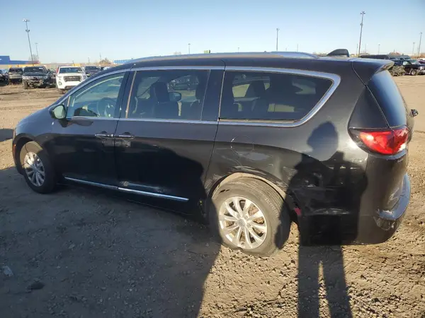 2C4RC1BG5KR665564 2019 CHRYSLER PACIFICA - Image 2