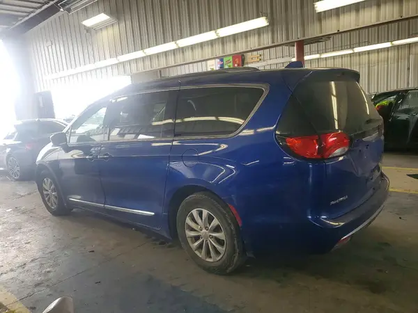 2C4RC1BG5KR666102 2019 CHRYSLER PACIFICA - Image 2