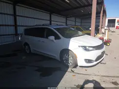 2C4RC1BG5KR700751 2019 CHRYSLER PACIFICA