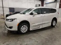 2C4RC1BG5KR708333 2019 CHRYSLER PACIFICA