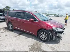 2C4RC1BG5KR731739 2019 CHRYSLER PACIFICA