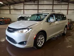 2C4RC1BG5KR732759 2019 CHRYSLER PACIFICA