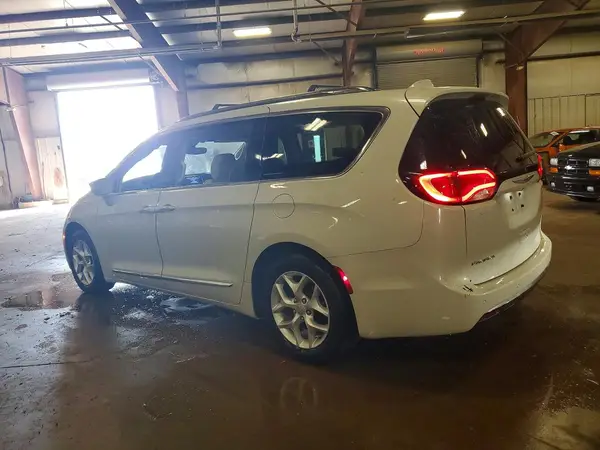 2C4RC1BG5KR732759 2019 CHRYSLER PACIFICA - Image 2