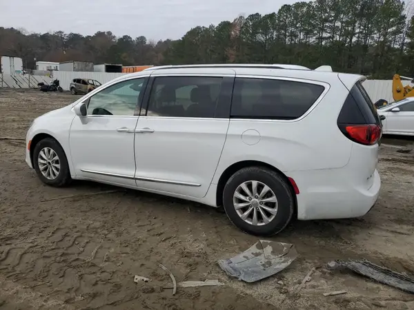 2C4RC1BG5KR748914 2019 CHRYSLER PACIFICA - Image 2