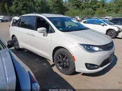 2C4RC1BG5LR122863 2020 CHRYSLER PACIFICA