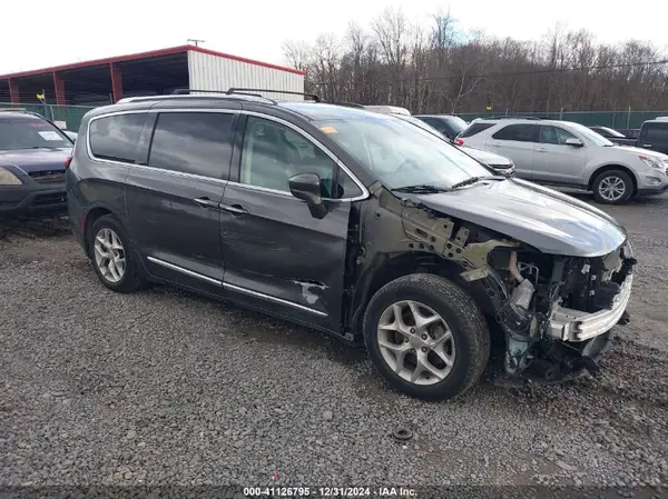 2C4RC1BG5LR223580 2020 CHRYSLER PACIFICA - Image 1