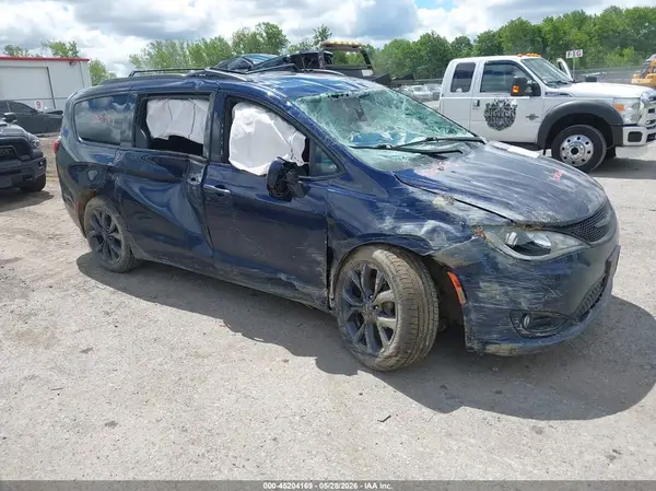 2C4RC1BG5LR239567 2020 CHRYSLER PACIFICA - Image 1