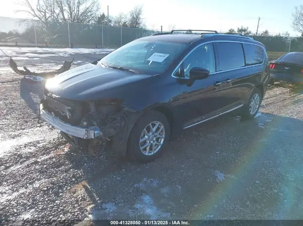 2C4RC1BG5LR271256 2020 CHRYSLER PACIFICA - Image 2