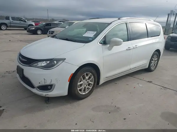 2C4RC1BG5LR279244 2020 CHRYSLER PACIFICA - Image 2